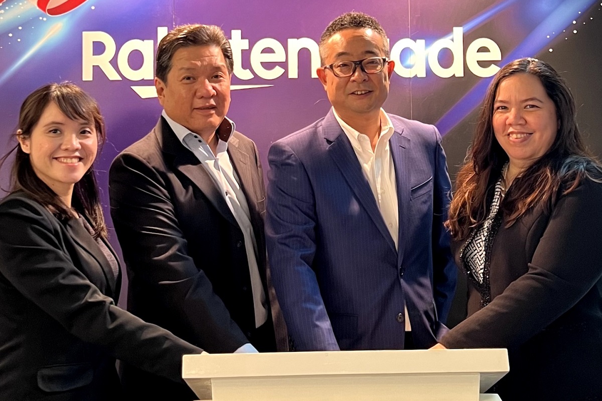 (From left) The team from Rakuten Trade Sdn Bhd comprising Younne Lim, the deputy chief financial officer, Kenny Yee Shen Pin, the read of research, Kazumasa Mise, the chief executive officer, and Tracy Anne Leong, the deputy chief marketing officer, during the launch of the enhanced foreign market service.